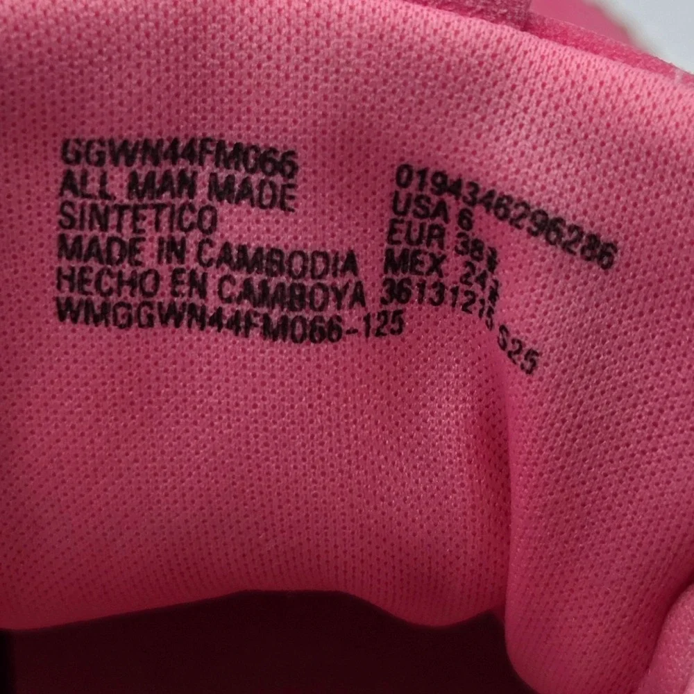 NEW Wonder Nation Girls Sneakers Pink And‎ White Low Top Memory Foam Size 6